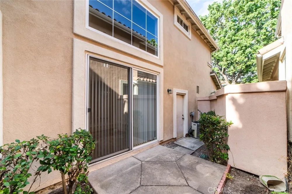 12 Santa Monica Irvine, CA 92606