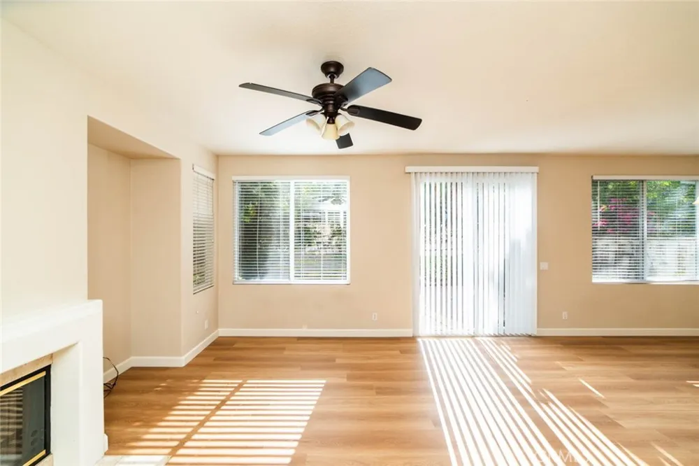 12 Santa Monica Irvine, CA 92606