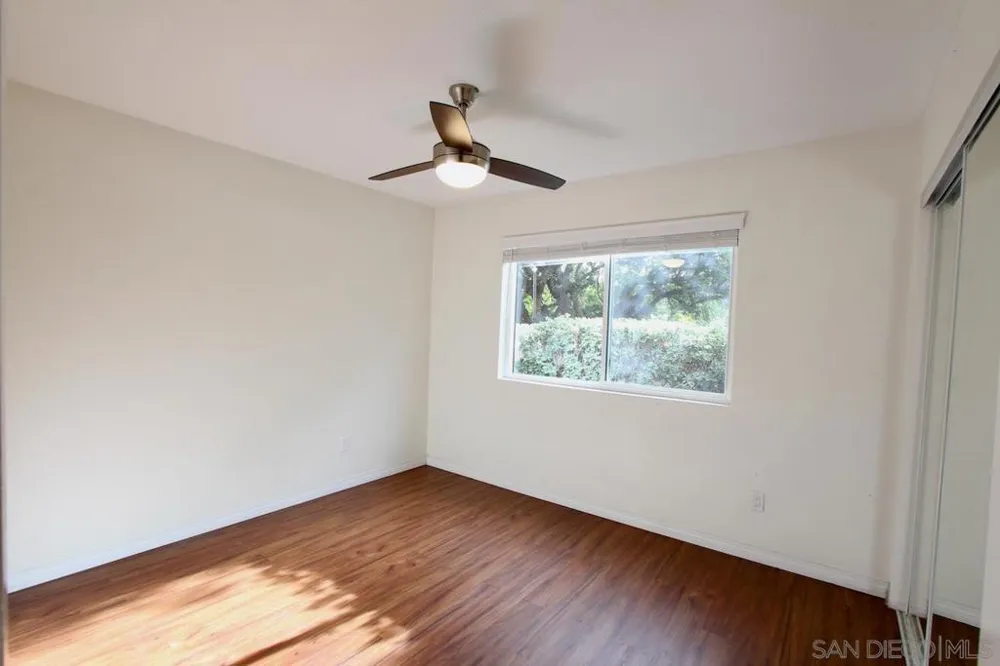 3021 Golden Oak Way Spring Valley, CA 91978