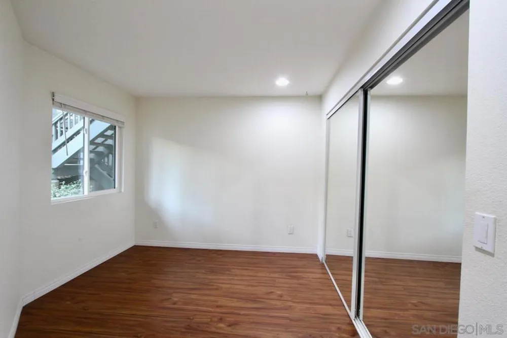 3021 Golden Oak Way Spring Valley, CA 91978