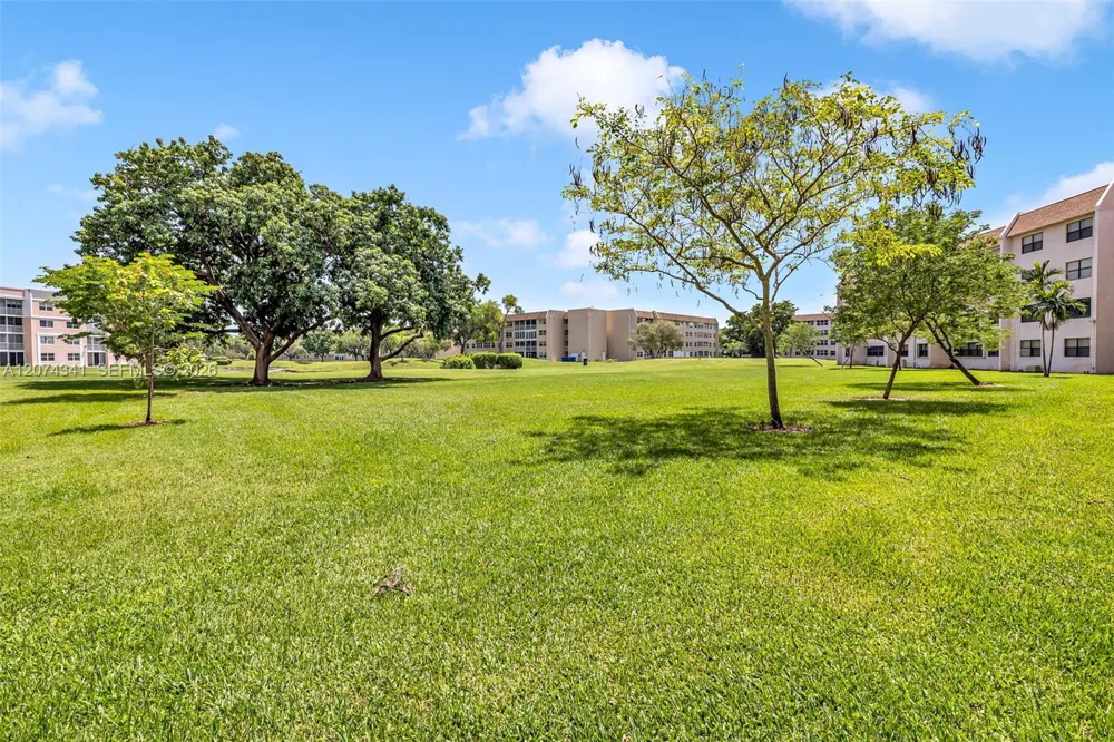 2606 NW 104th Ave #102 Sunrise, FL 33322