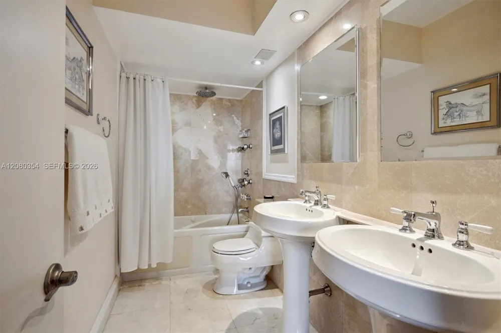 500 Bayview Dr #2122 Sunny Isles Beach, FL 33160