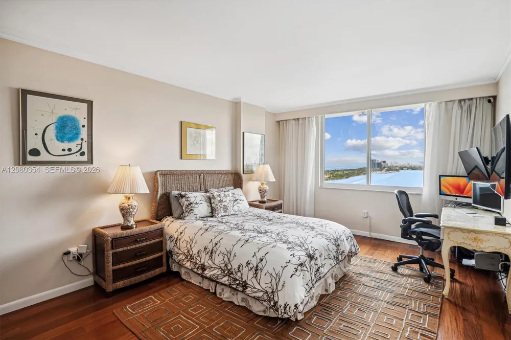 500 Bayview Dr #2122 Sunny Isles Beach, FL 33160