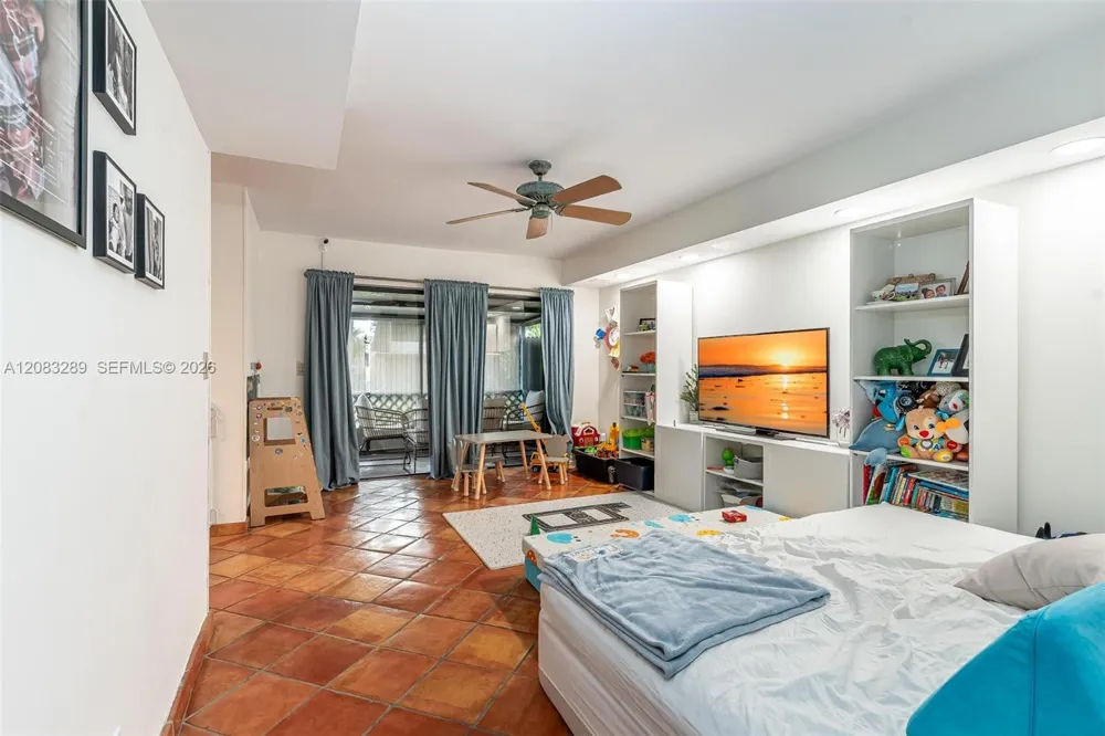 1427 SW 109th Way Davie, FL 33324