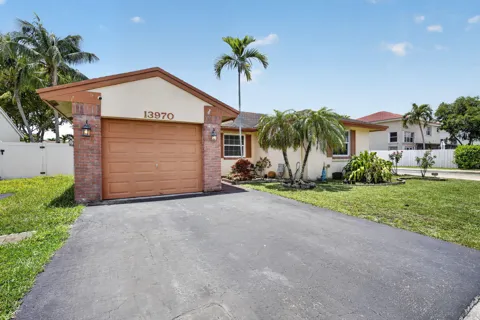 13970 Oaklawn Place
