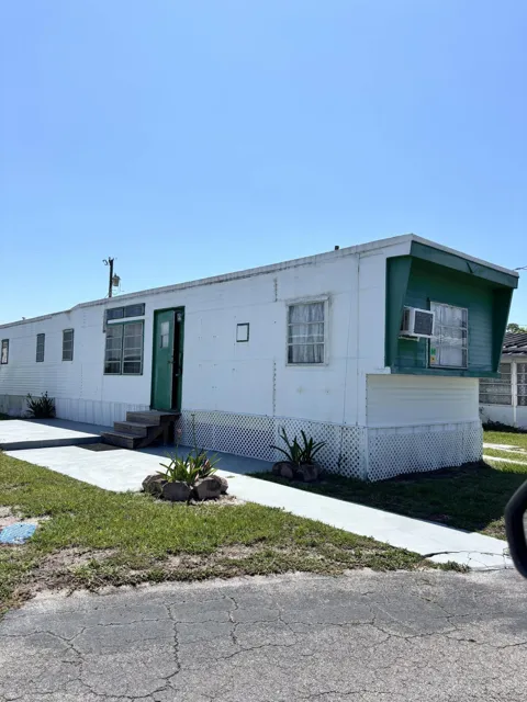 2023 St Lucie Boulevard #125
