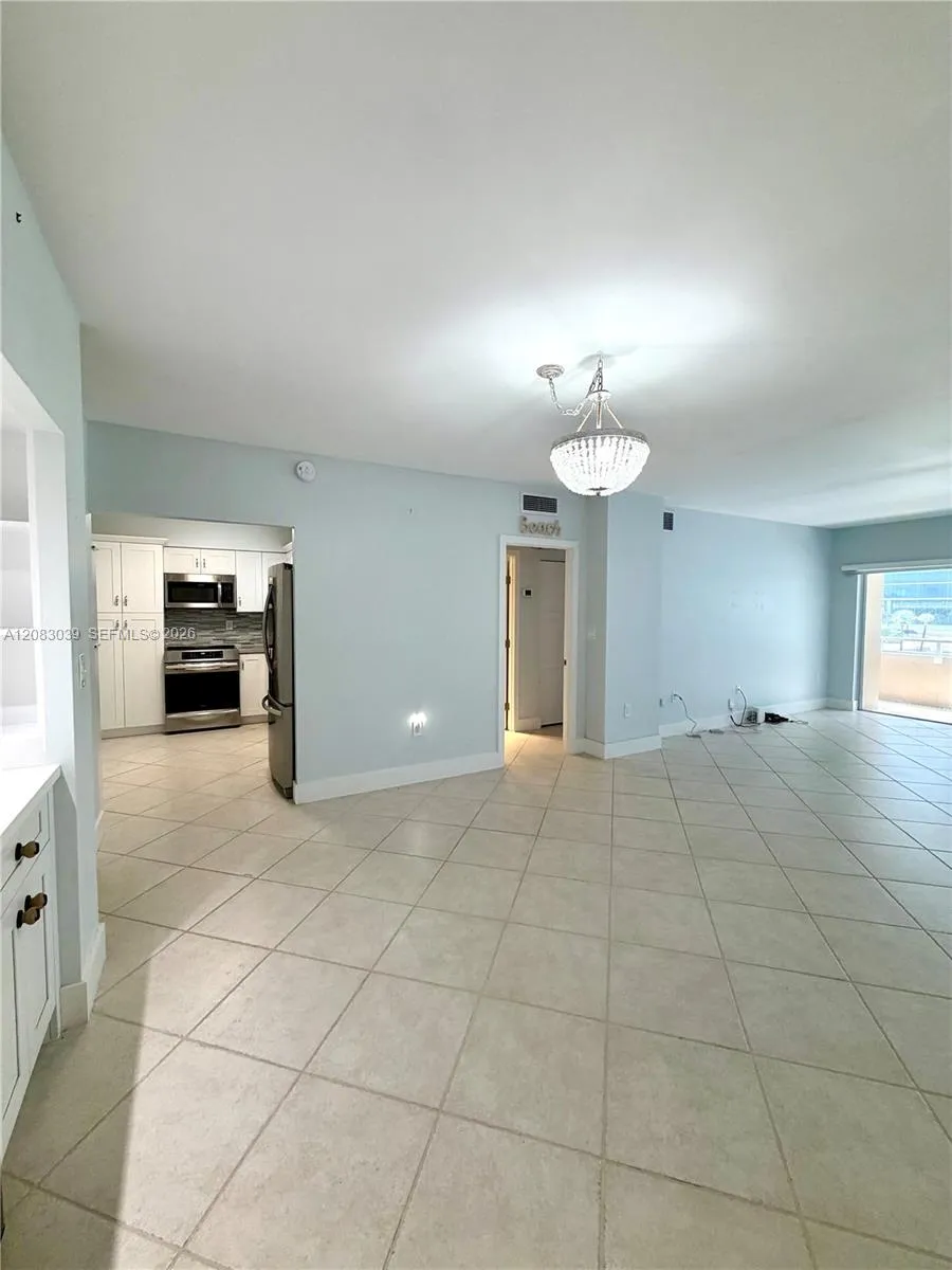 1950 S Ocean Dr #2C Hallandale Beach, FL 33009