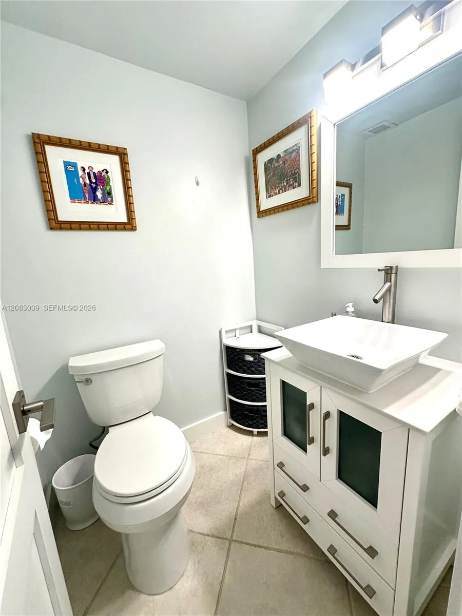 1950 S Ocean Dr #2C Hallandale Beach, FL 33009