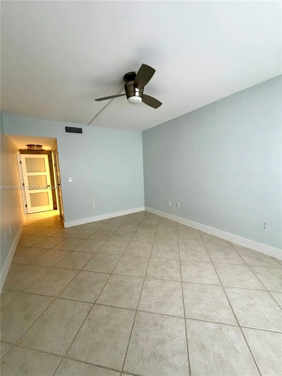 1950 S Ocean Dr #2C Hallandale Beach, FL 33009