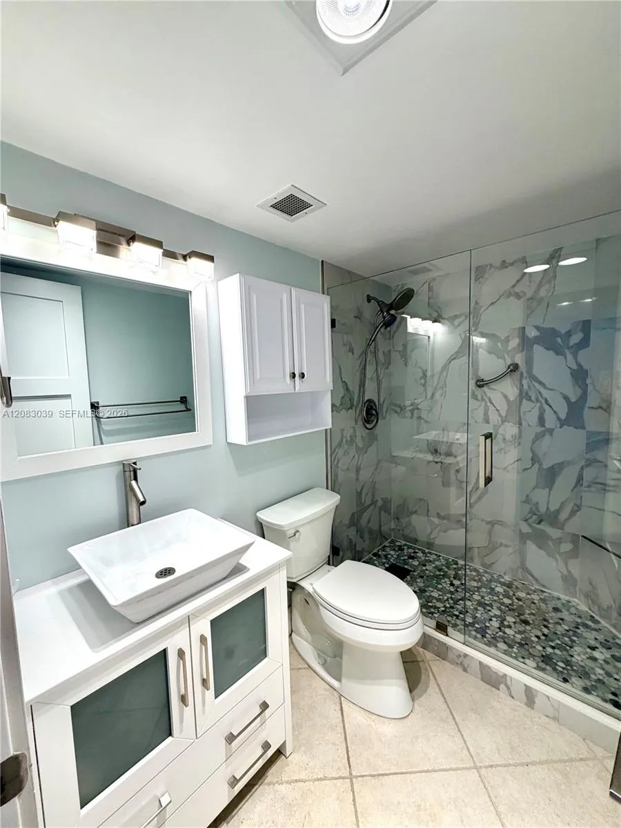 1950 S Ocean Dr #2C Hallandale Beach, FL 33009