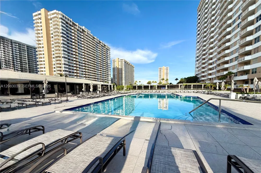 1950 S Ocean Dr #2C Hallandale Beach, FL 33009