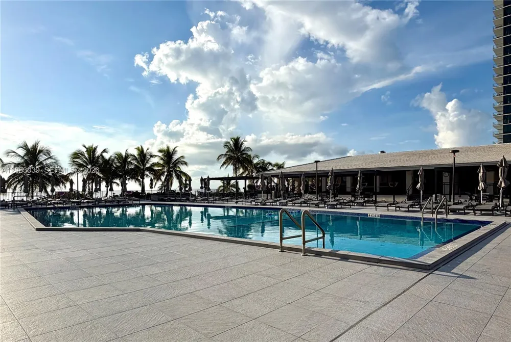 1950 S Ocean Dr #2C Hallandale Beach, FL 33009