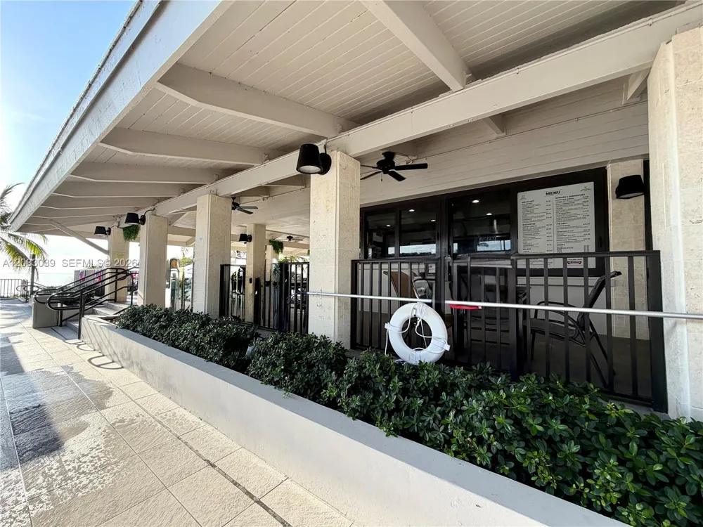 1950 S Ocean Dr #2C Hallandale Beach, FL 33009