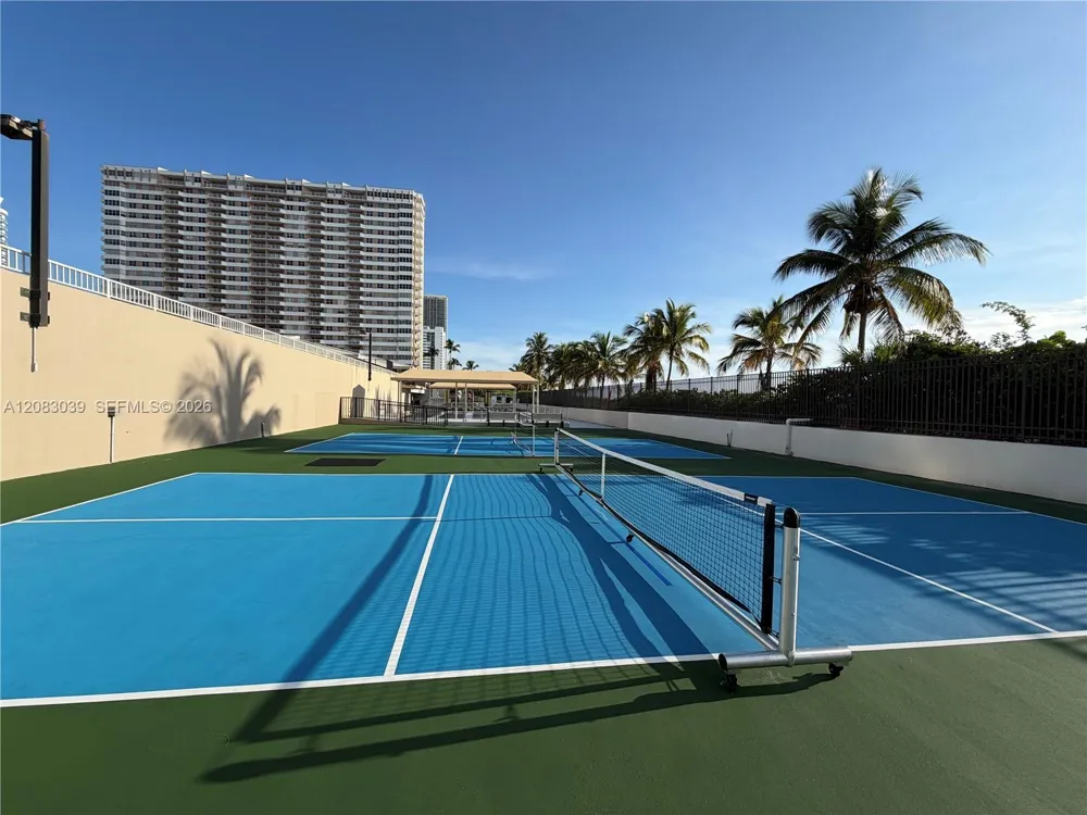 1950 S Ocean Dr #2C Hallandale Beach, FL 33009