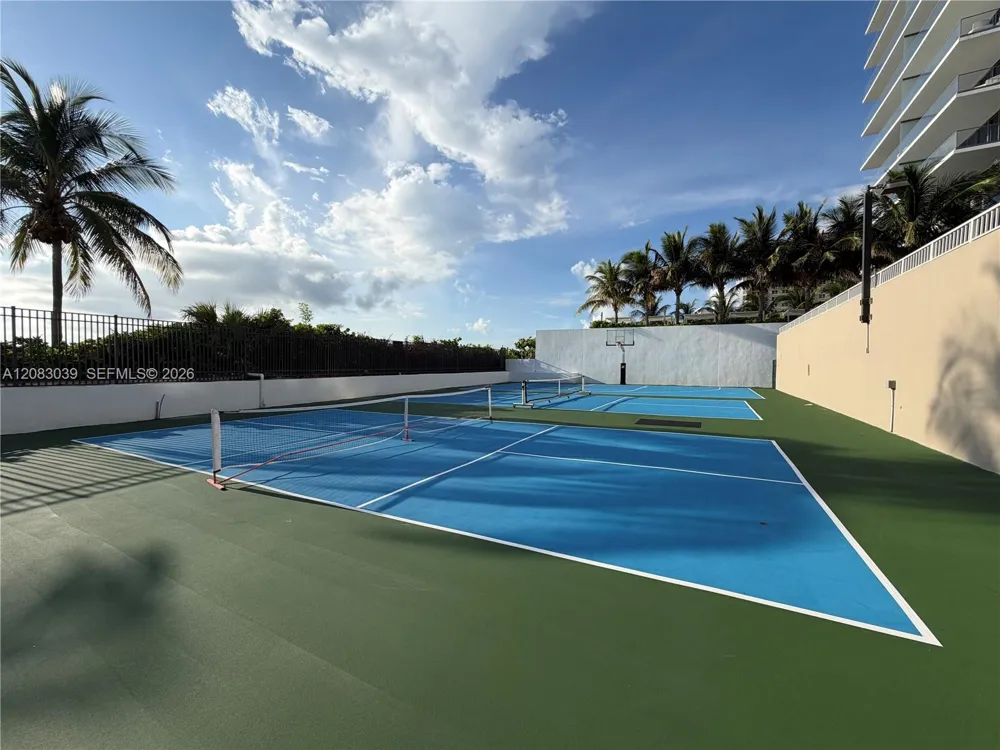 1950 S Ocean Dr #2C Hallandale Beach, FL 33009