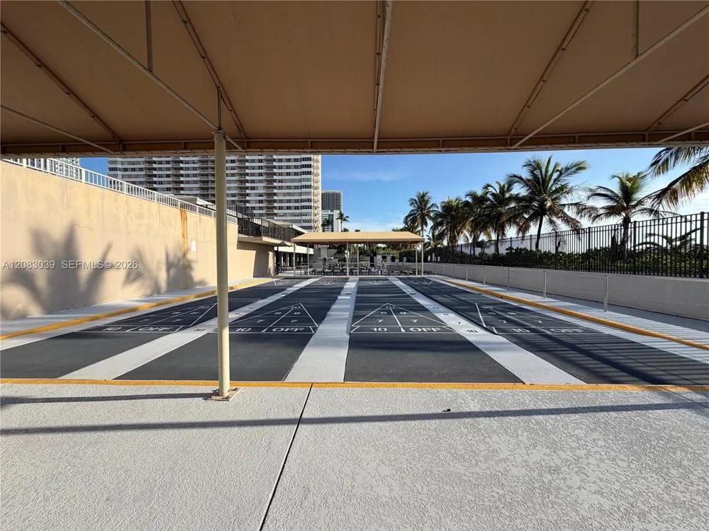 1950 S Ocean Dr #2C Hallandale Beach, FL 33009