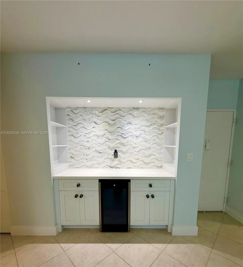 1950 S Ocean Dr #2C Hallandale Beach, FL 33009