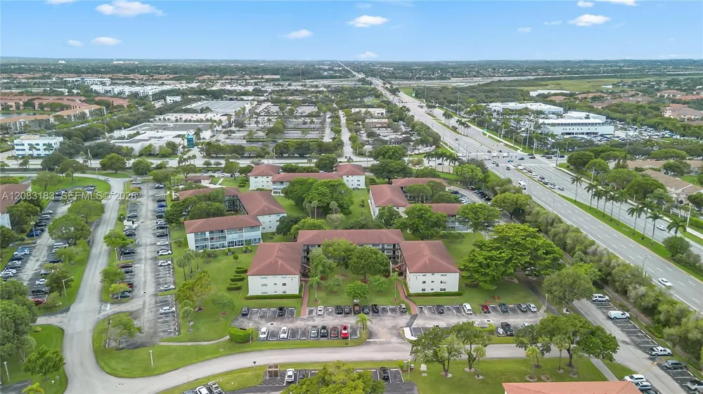 150 SW 134th Way #304R Pembroke Pines, FL 33027