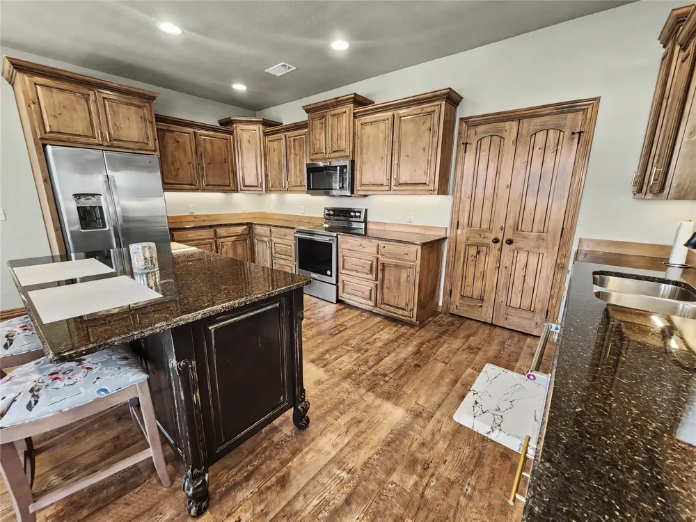 29498 S Timberline Drive Park Hill, OK 74451