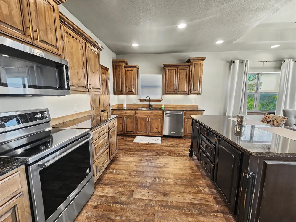 29498 S Timberline Drive Park Hill, OK 74451