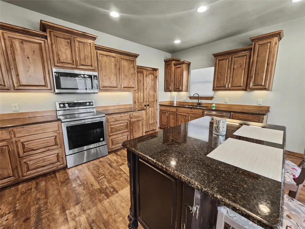 29498 S Timberline Drive Park Hill, OK 74451
