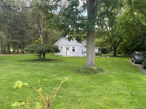 3336 E Pierson Road