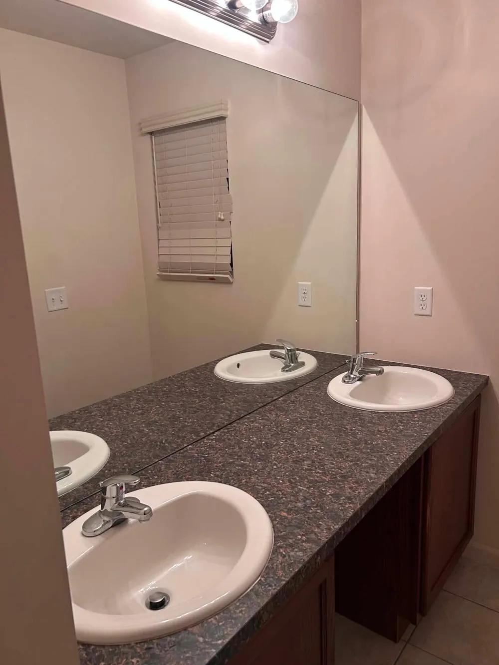 1841 Wexford Circle Ypsilanti City, MI 48198