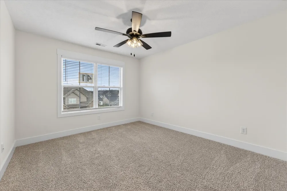 982 Alton Dr Clarksville, TN 37043