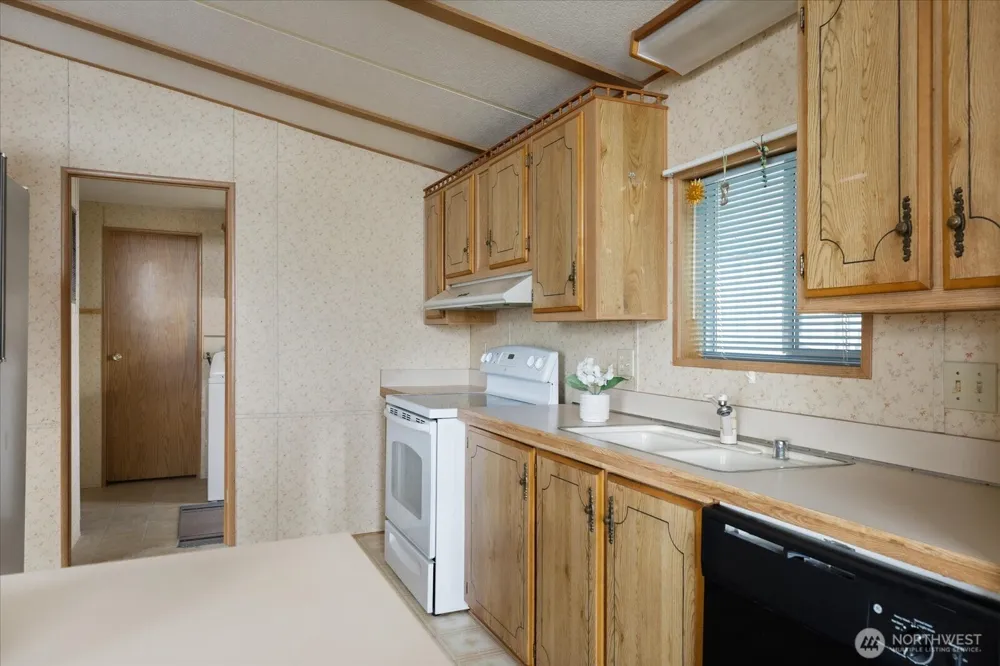 30901 State Route 20 #D5 Oak Harbor, WA 98277