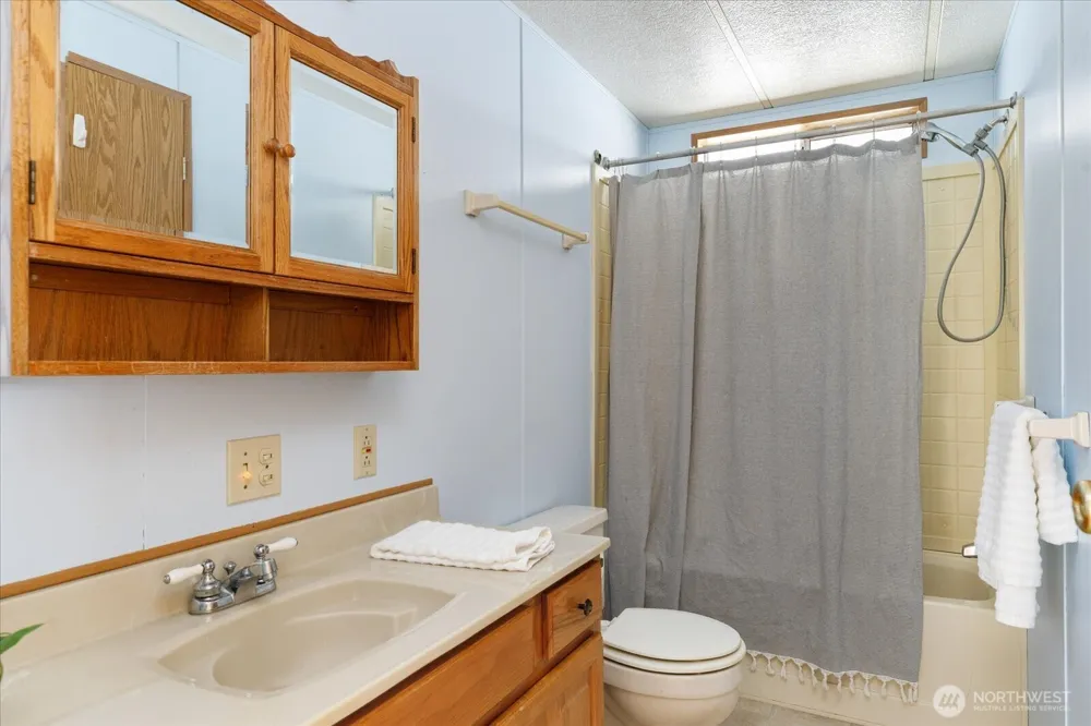 30901 State Route 20 #D5 Oak Harbor, WA 98277