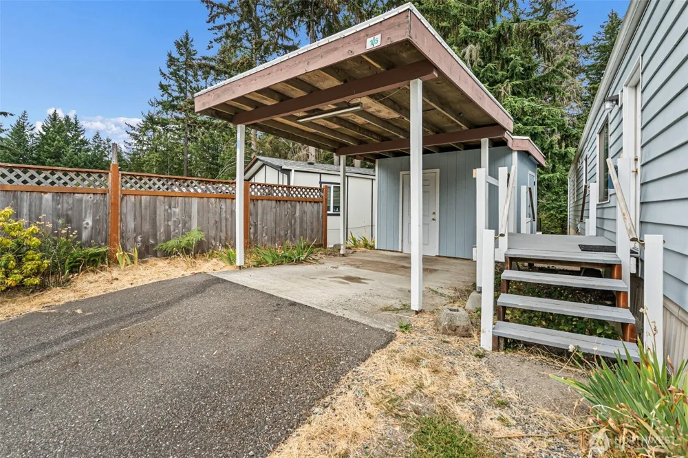 9111 66th Avenue NW Gig Harbor, WA 98332