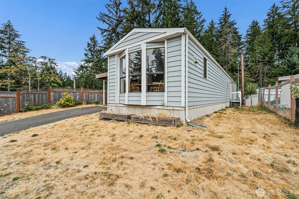 9111 66th Avenue NW Gig Harbor, WA 98332