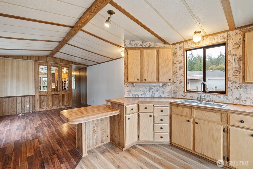 9111 66th Avenue NW Gig Harbor, WA 98332