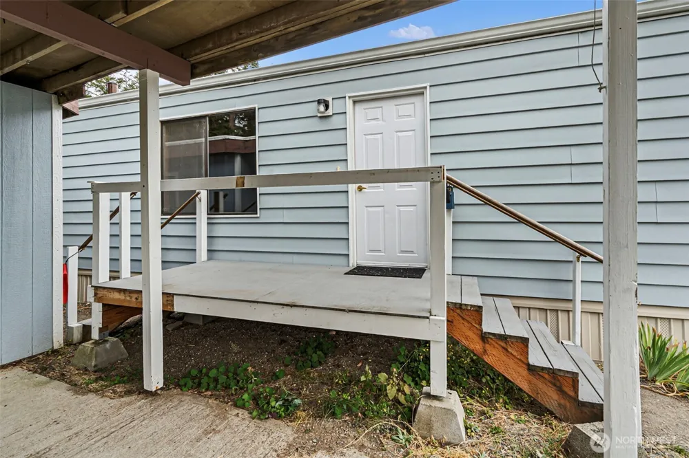 9111 66th Avenue NW Gig Harbor, WA 98332