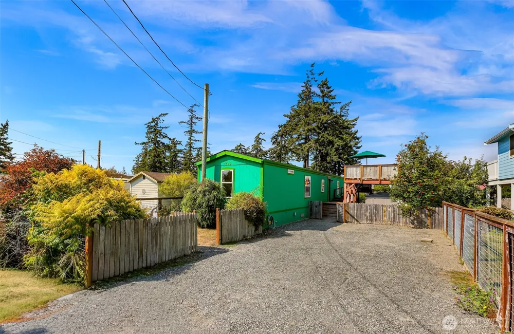 7435 Sunset Drive Blaine, WA 98230