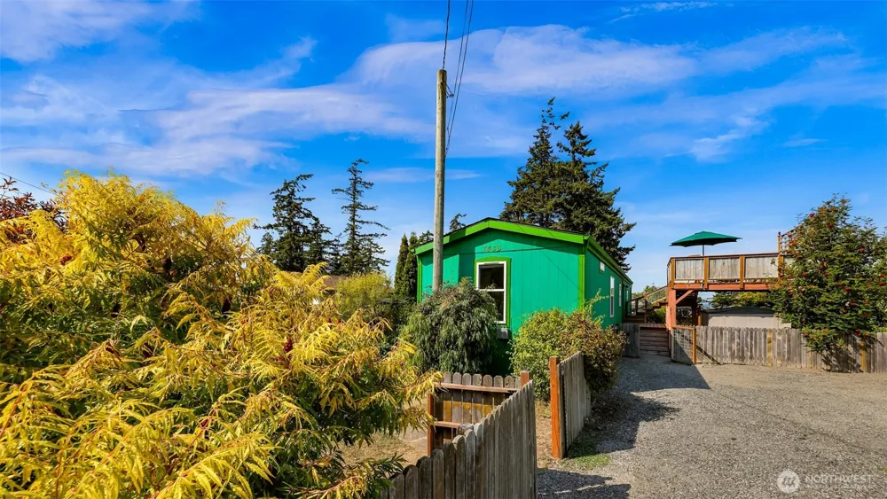7435 Sunset Drive Blaine, WA 98230
