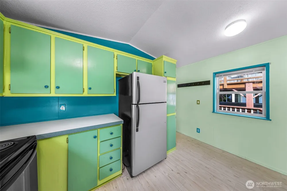 7435 Sunset Drive Blaine, WA 98230