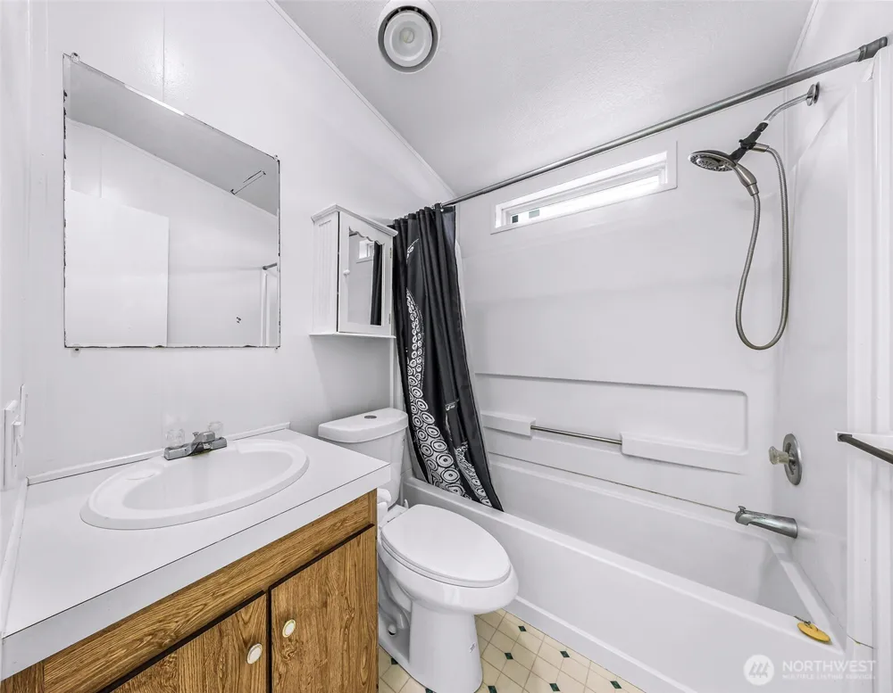 7435 Sunset Drive Blaine, WA 98230
