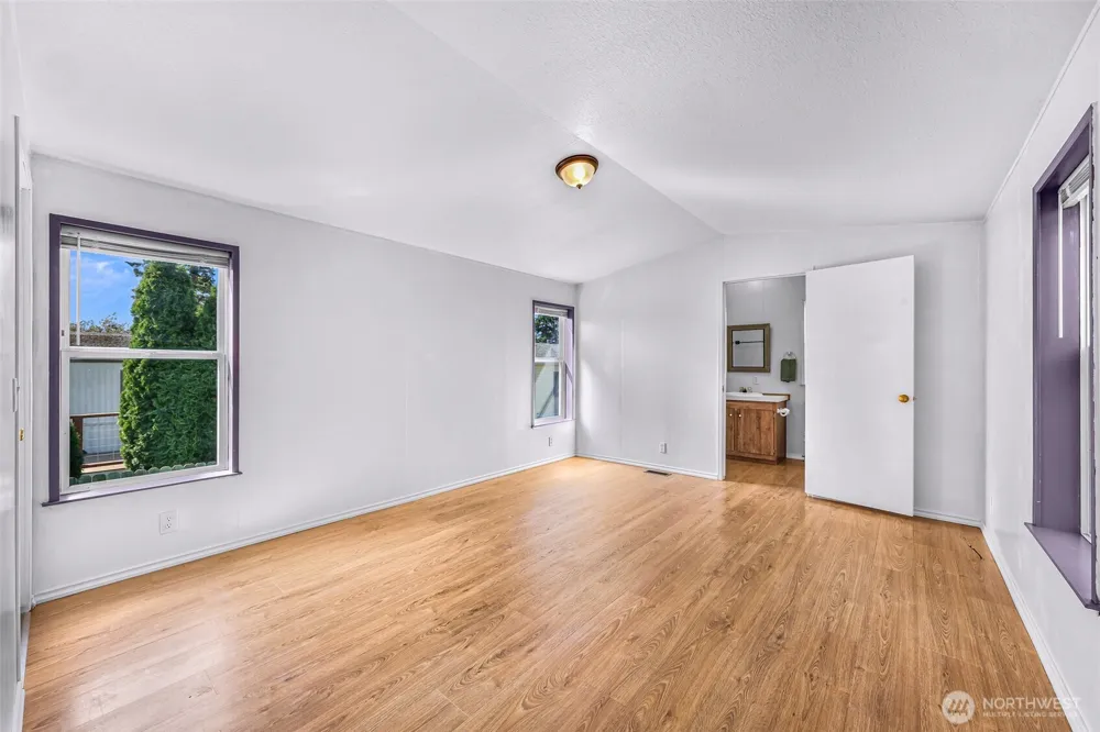 7435 Sunset Drive Blaine, WA 98230