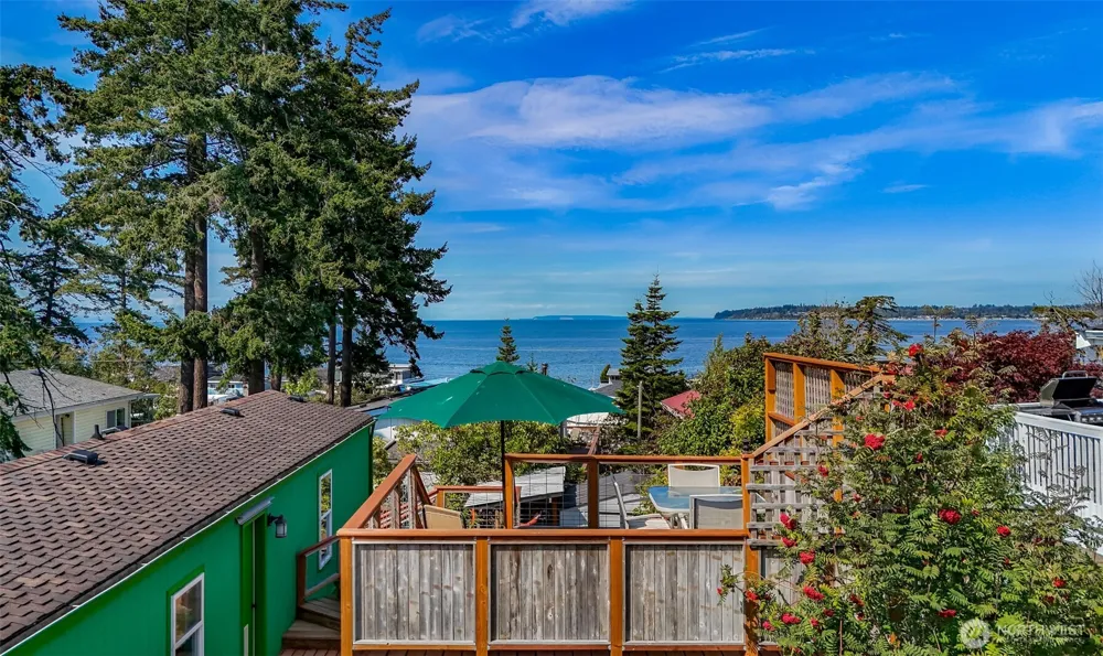 7435 Sunset Drive Blaine, WA 98230