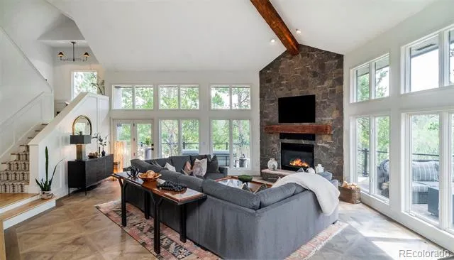 22184 Forest Hills Drive Golden, CO 80401