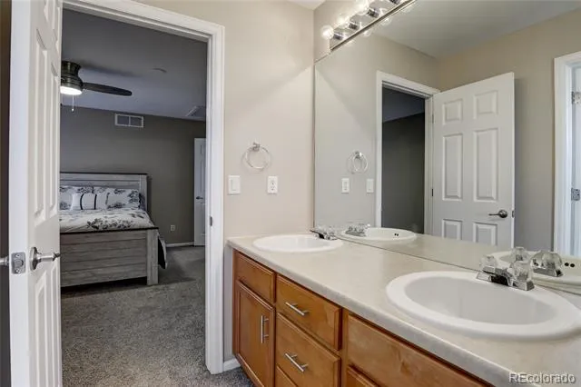 3242 Windridge Circle Highlands Ranch, CO 80126
