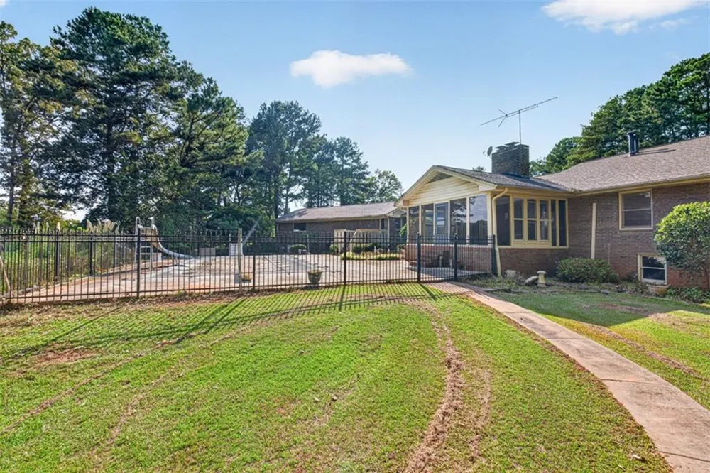 160 Apalachee Church Road Auburn, GA 30011