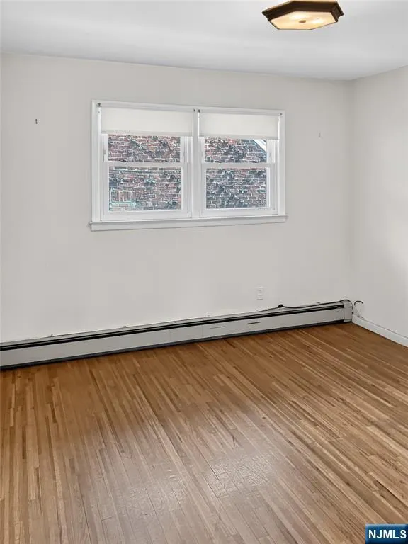 457 State Rt 5 Fort Lee, NJ 07024