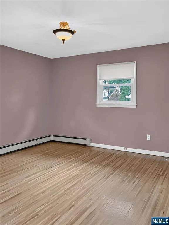 457 State Rt 5 Fort Lee, NJ 07024