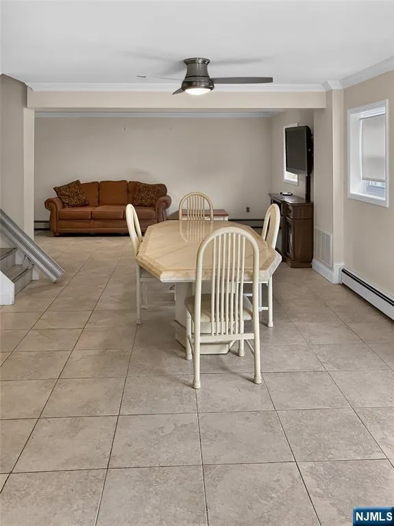 457 State Rt 5 Fort Lee, NJ 07024