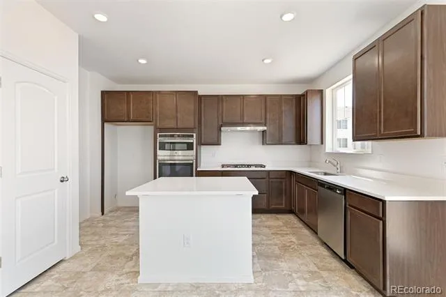 20474 E 57th Avenue Aurora, CO 80019