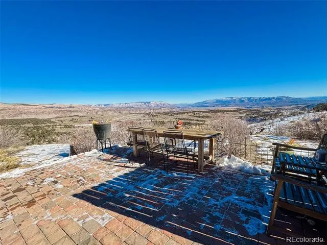 1725 35 1/10 ROAD De Beque, CO 81630