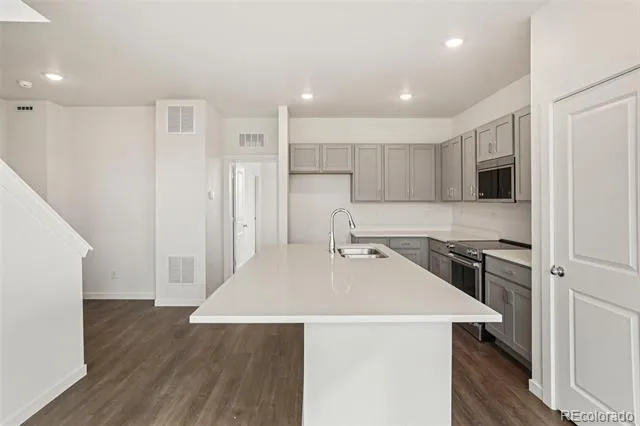 24141 E 54th Place Aurora, CO 80019