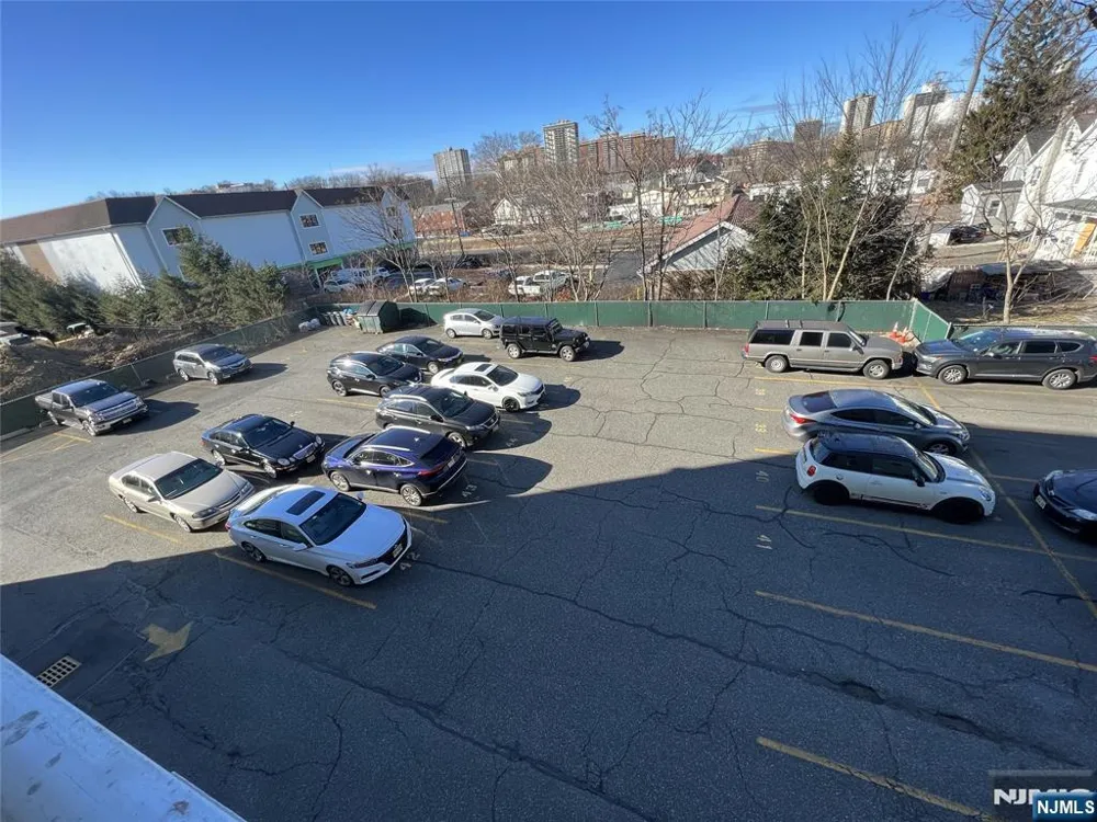 281 Park 2i Hackensack, NJ 07601